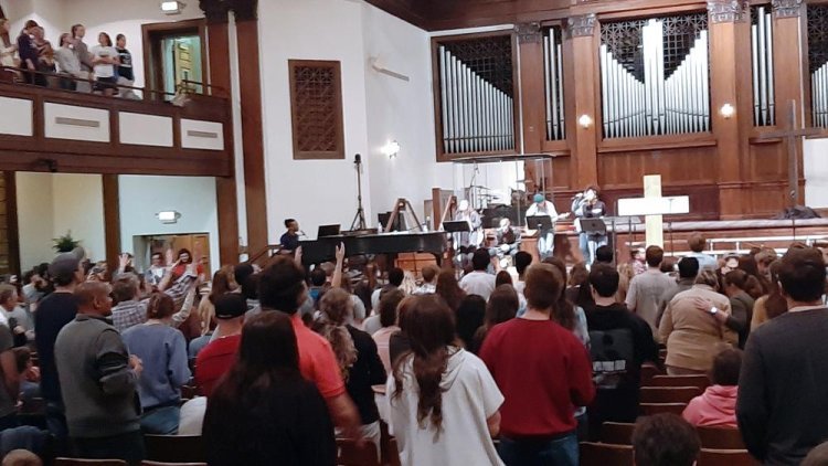 Revival Underway at Asbury University in Kentucky: 'The Holy Spirit Was Tangible in the Room'