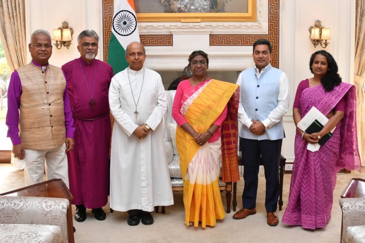 The President of India Dialogues with Christian Delegation