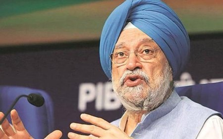 രാജ്യത്ത് വീണ്ടും ലോക്ക്ഡൗണ്‍? പ്രചാരണം തള്ളി കേന്ദ്രമന്ത്രി; ഇന്ധന വിതരണത്തിൽ ആശങ്കവേണ്ടെന്ന് കേന്ദ്രം